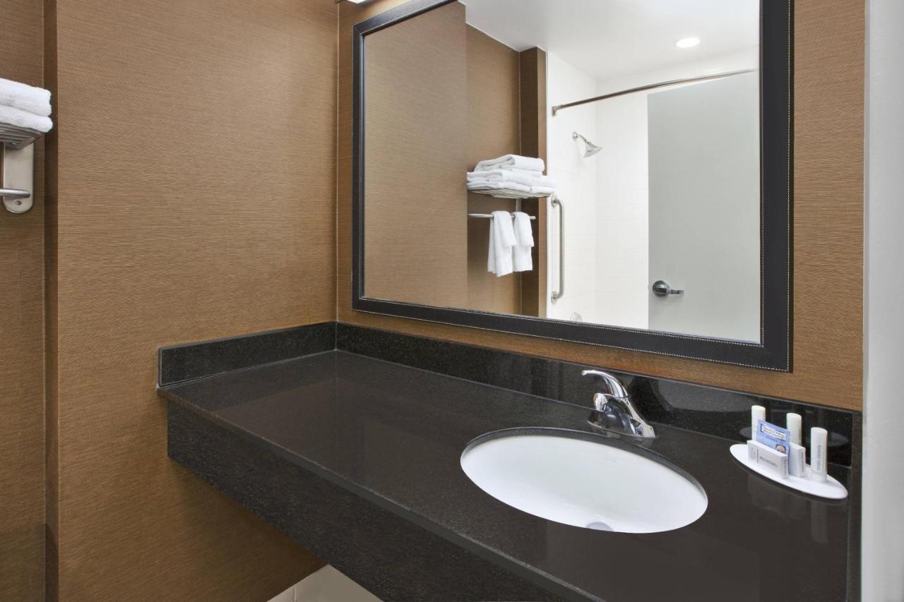 Fairfield Inn & Suites By Marriott Milwaukee Downtown Exteriér fotografie