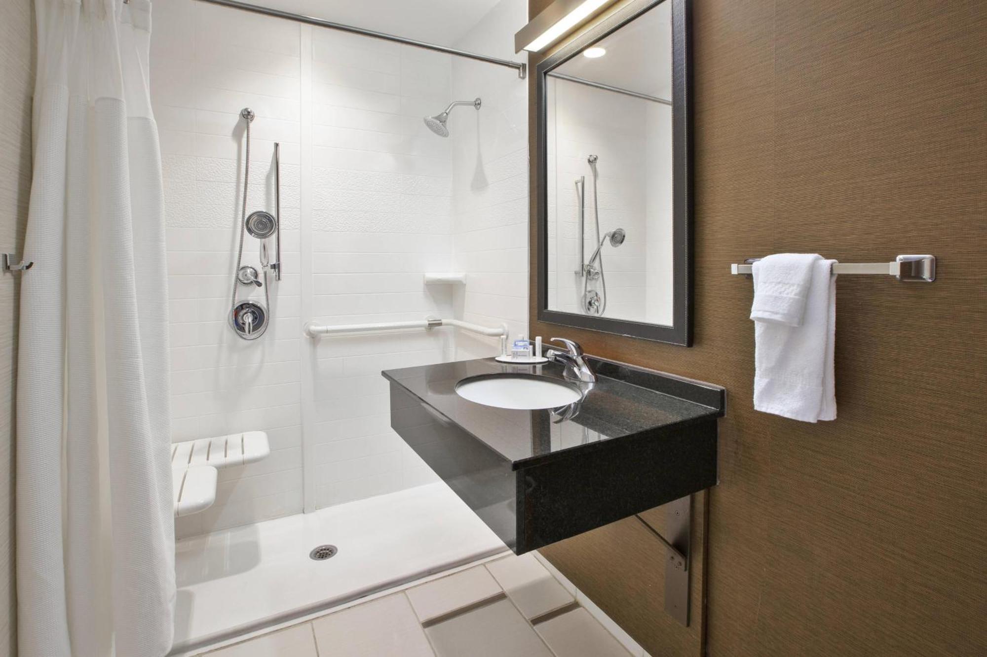 Fairfield Inn & Suites By Marriott Milwaukee Downtown Exteriér fotografie