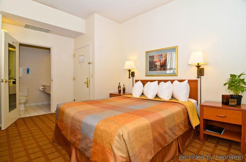 Fairfield Inn & Suites By Marriott Milwaukee Downtown Pokoj fotografie