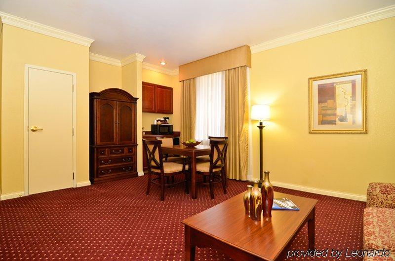Fairfield Inn & Suites By Marriott Milwaukee Downtown Pokoj fotografie