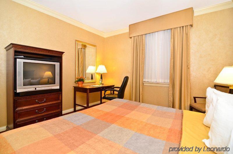 Fairfield Inn & Suites By Marriott Milwaukee Downtown Pokoj fotografie
